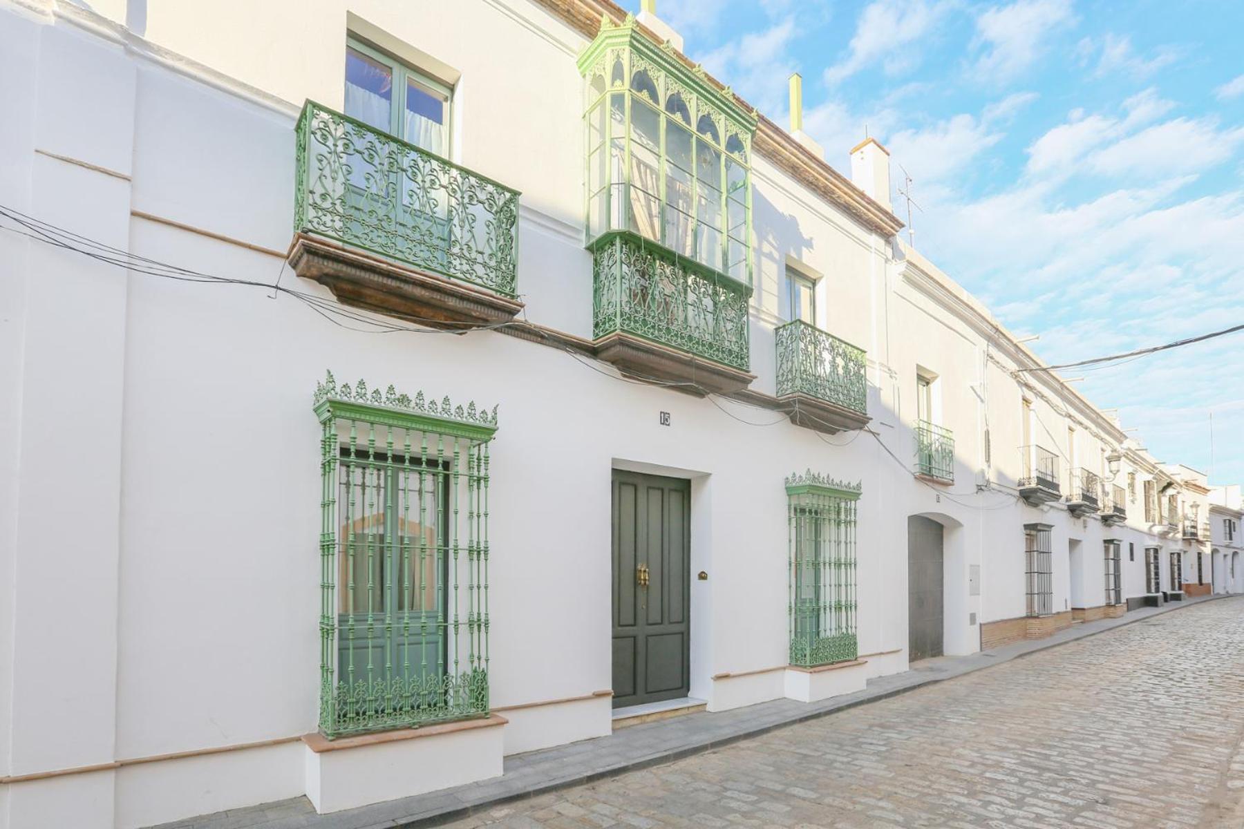 Casa Senorial Con Piscina. Casa Donna Isabel Guest House Penaflor ภายนอก รูปภาพ